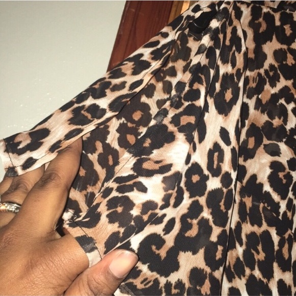 2X Faith and Joy Split Sleeve Leopard Print Blouse - Picture 2 of 6